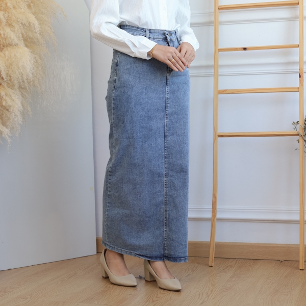 Enid Denim Skirt - Light Denim